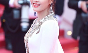 原创
巩俐、刘涛亮相戛纳,同穿白裙诠释“女王范”,120斤的对决?